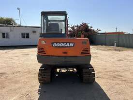 DOOSAN DH55-V EXCAVATOR - picture2' - Click to enlarge