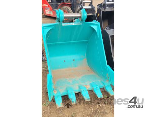 caption 900mm GP Bucket to suit 13-15T Excavator (1)
