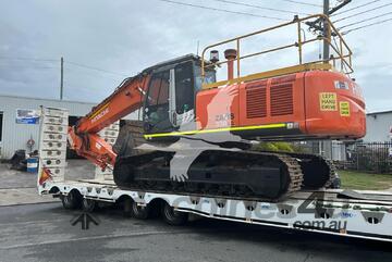 Hitachi 2013   ZX330 LC-3 23