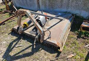 Howard   Nugget 3PL 6ft Slasher