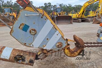 1991 Komatsu LW250M-2 Rough Terrain Crane