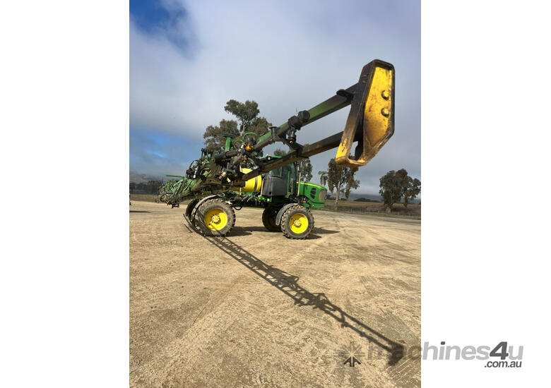 caption John Deere 4630 Boom Spray Sprayer