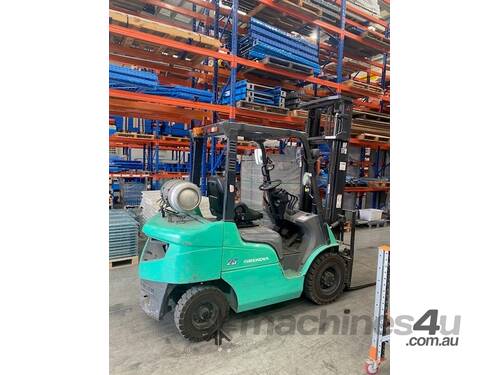 caption Gas forklift Mitsubishi FG25ZN-Super low hours