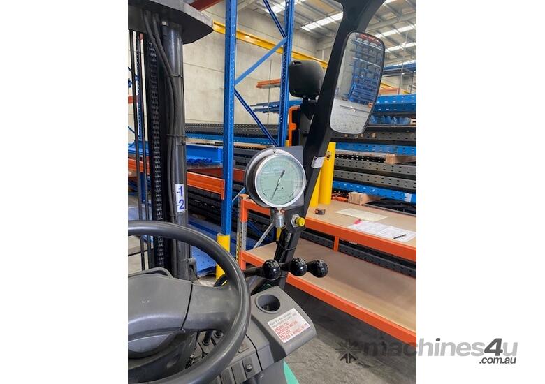 caption Gas forklift Mitsubishi FG25ZN-Super low hours