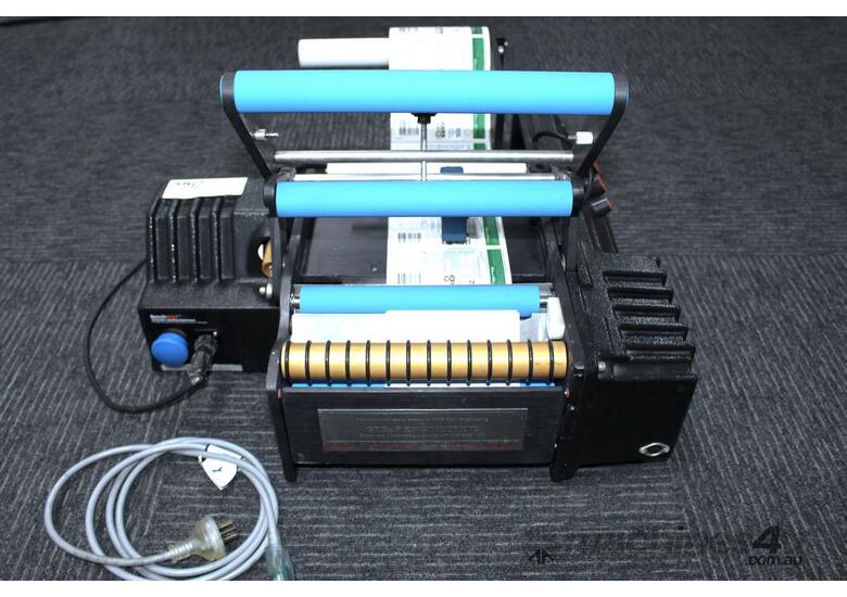 caption Semi-Automatic Labeller.