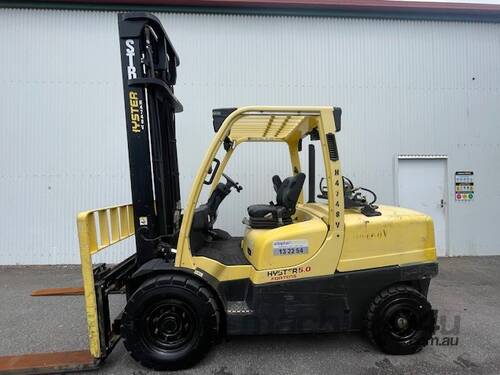 caption Used HYSTER H5.0FT 5,000kg LPG Counterbalance Forklift – 4,700mm Lift Height, Side Shift, 3,890 Hour