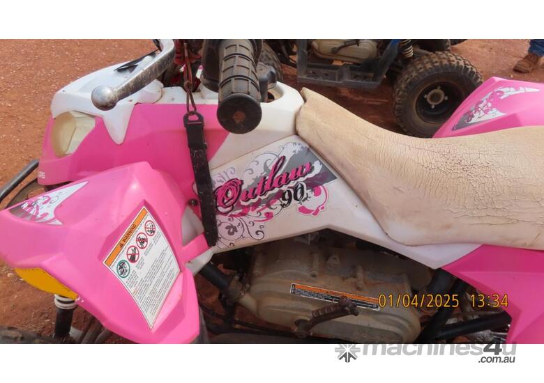 caption Polaris Raptor Outlaw PINK