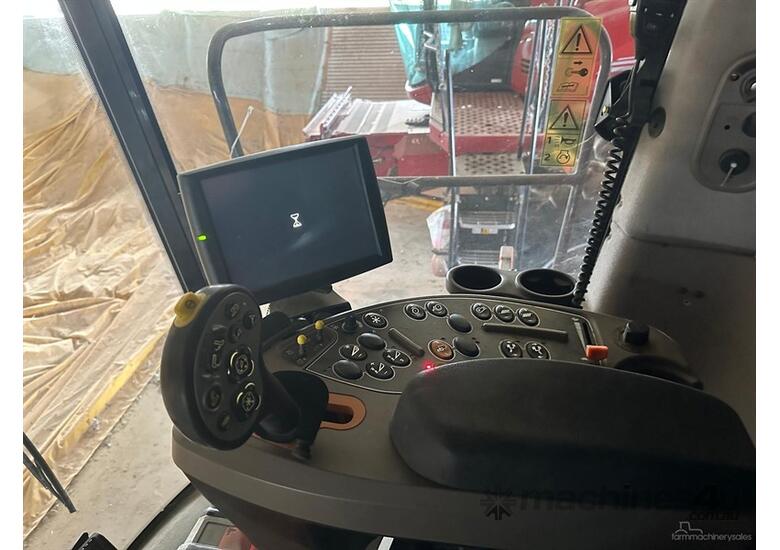 2016 Case IH 8240 Combine 