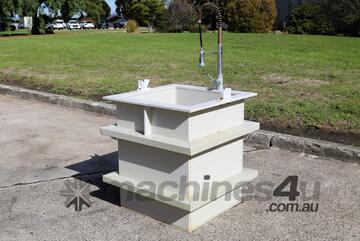 Corrosion Resistant PVC Chemical Wash Down Tub Tank - 250L