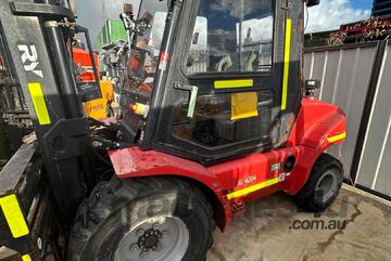 Royal 3.5T Rough Terrain Forklift