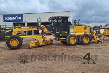 Komatsu 2012   GD655_5
