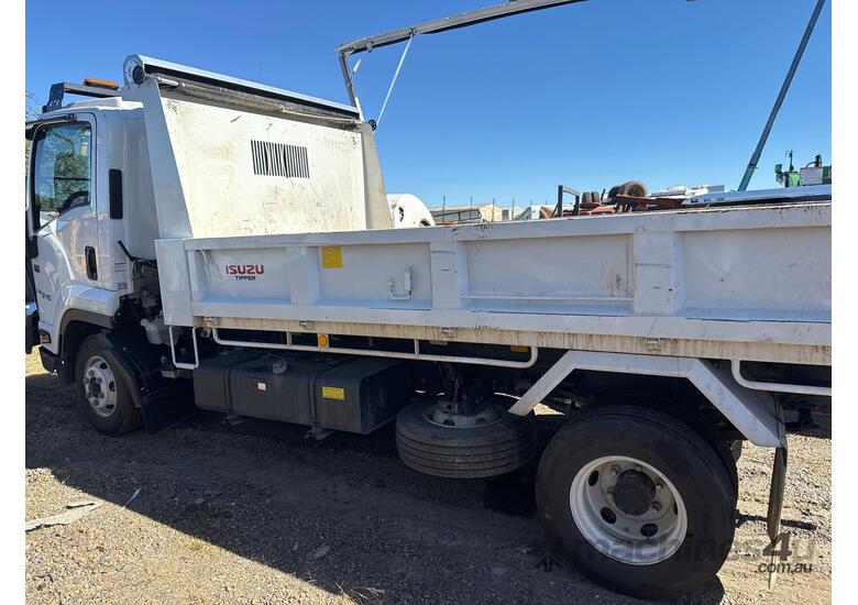 2024 Isuzu FRR 110-240 Tipper