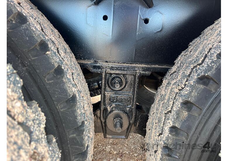 2001 Haulmark Tri Axle Flat Top A Trailer