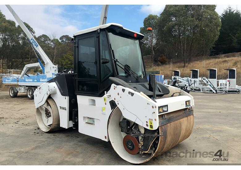 2022 Ammann ARX 110 Double Drum Roller