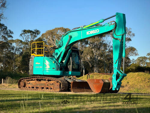 Kobelco SK225 Tracked-Excav Excavator