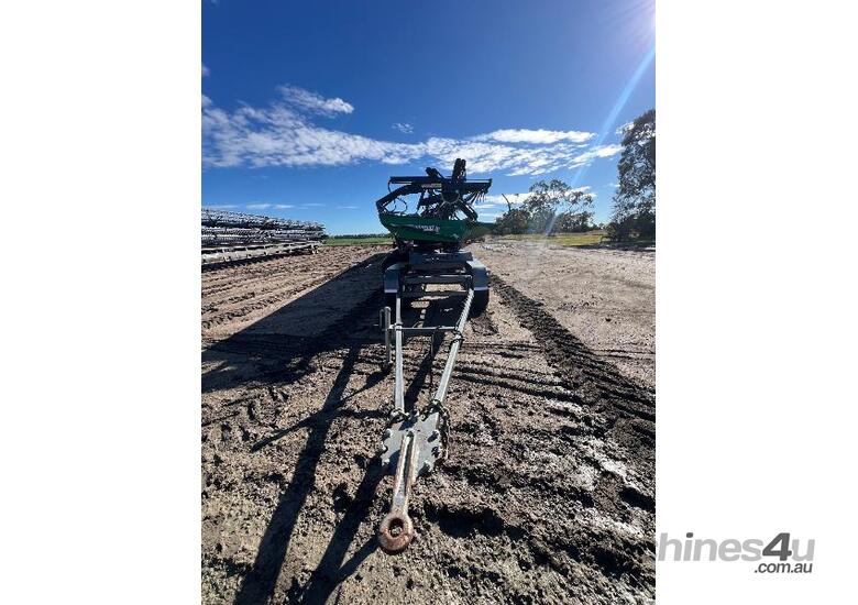 2020 Midwest 60ft Draper Front & 4 axle Midwest Trailer.