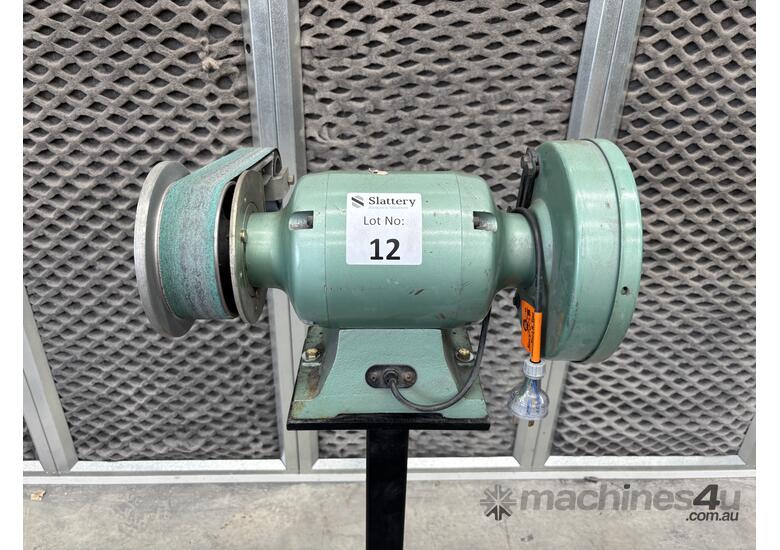 200mm Bench Grinder w/Stand