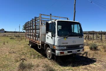 Hino   TRUCK