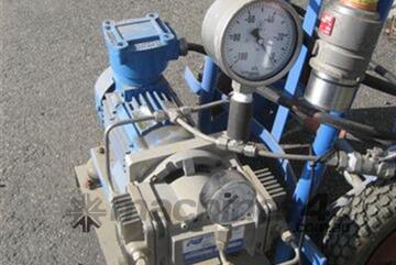 1.7 CFM Vacuum Pumps