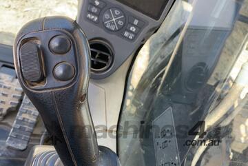 Case   CX350B Excavator