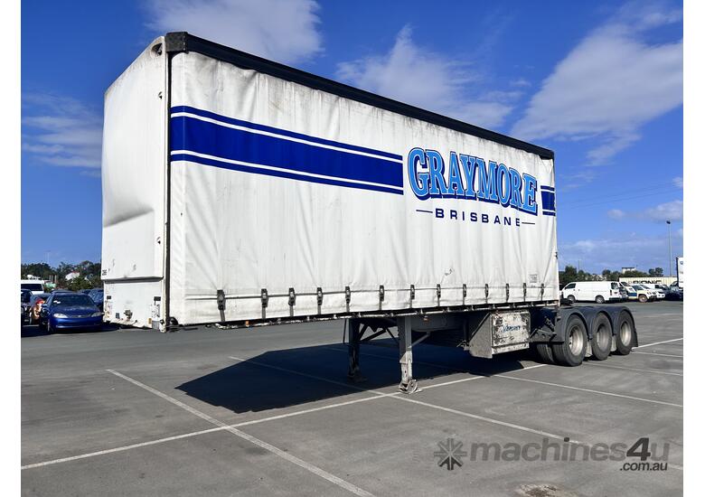 2012 Vawdrey VB S3 Tri-Axle Curtainsider