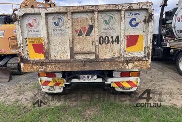 Mack 2004   Metro Liner Tipper