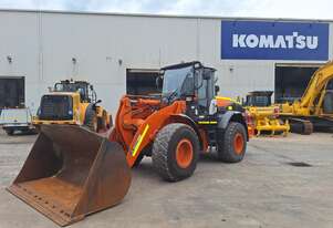 Hitachi 2018   ZW180_5B