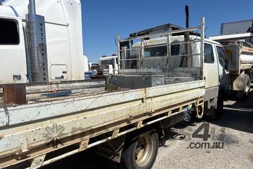 2002 Mitsubishi Canter Crew Cab Table Top