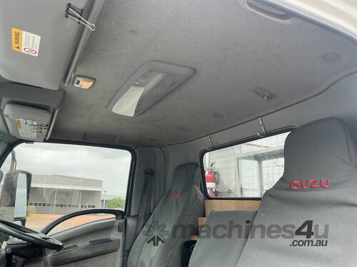 2011 Isuzu NQR450 Service Body