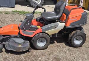 Husqvarna 2014   R 422 Ts AWD