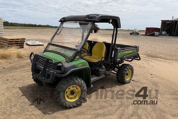 John Deere   GATOR 825I ATV