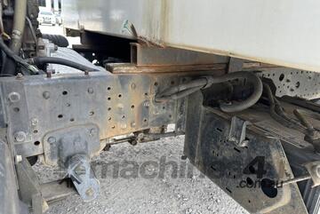 2006 Mitsubishi Fuso Canter 7/800 4x2 Tray Truck