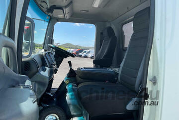 Hino 2010   FC4J Curtain Sider