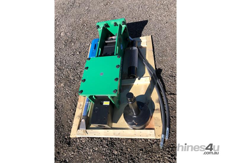 Unused Hydraulic Skid Steer / Excavator Post Driver