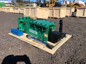 Unused Hydraulic Skid Steer / Excavator Post Driver - picture0' - Click to enlarge