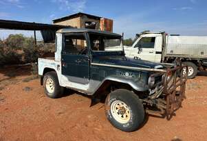 Toyota   FJ 75 Model