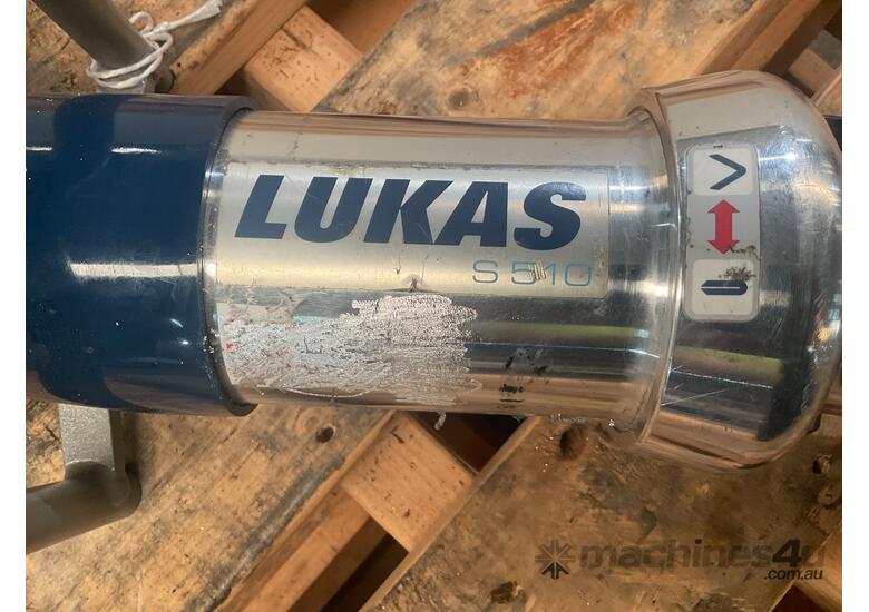 CIRCA 2010 Lukas S510 Hydraulic Cutter