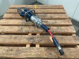 CIRCA 2010 Lukas S510 Hydraulic Cutter - picture0' - Click to enlarge