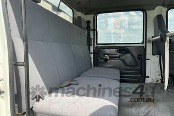 2015 Isuzu FRR600 Premium Crew Cab Flocon Unit
