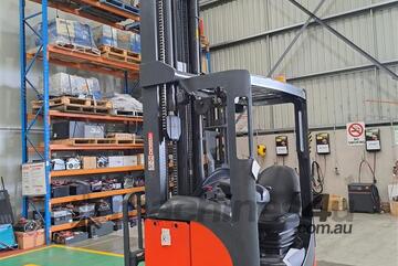 1.6T High Reach Forklift - Linde R16HD - On Sale