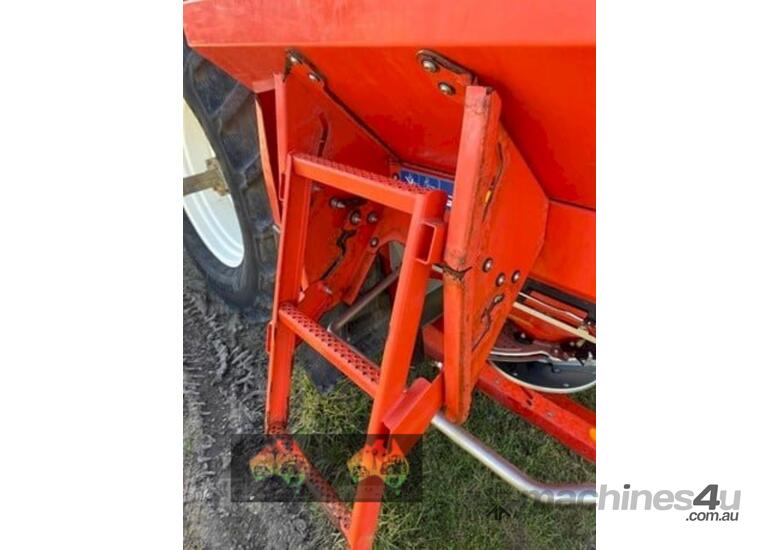 (9041) 2019 Kuhn 3pl spreader ( NOTE ONLY 2% BUYERS PREMIUM )