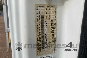 2013 Isuzu NPR300 Crew Cab Tray