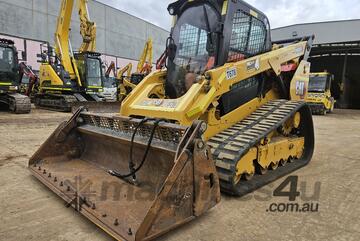 2020 CAT 299D3 TRACK LOADER (T678) WITH CIVIL SPEC, 4 IN 1 BUCKET AND 3320 HOURS
