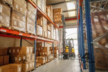 2T Narrow Aisle Articulating Forklift