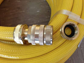 Fire fighting hose kit 19mm x 20m - picture0' - Click to enlarge