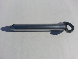 EXCAVATOR MANUAL HITCH PULL PIN 30MM DIAMETER - picture0' - Click to enlarge