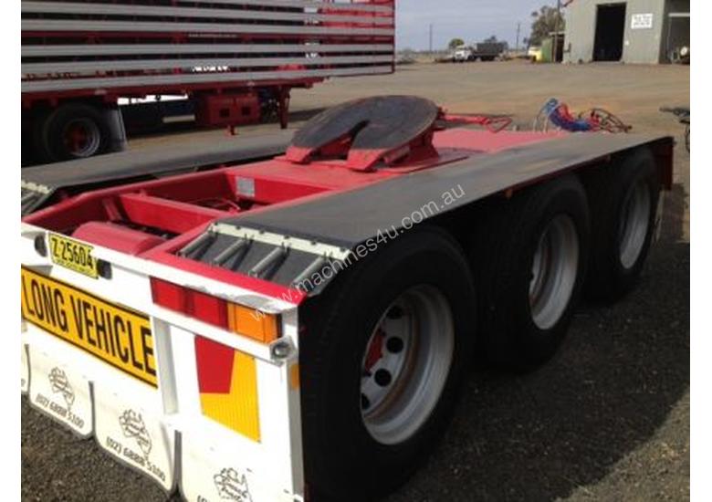 caption 2013 NEAR NEW HBT TRI AXLE DOLLY