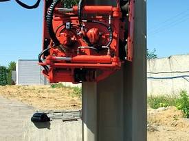 MOVAX SIDE GRIP PILE DRIVER - SG60 - picture1' - Click to enlarge