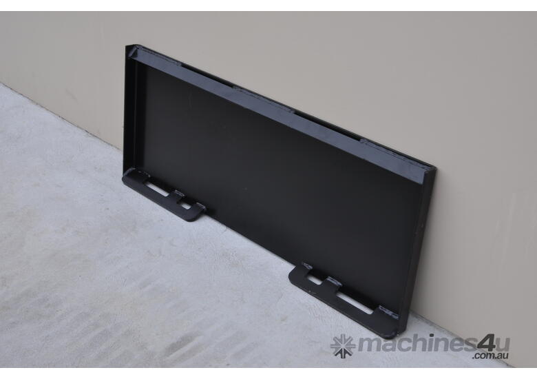 caption Versatach Universal Weld-on Unpainted Attachment Hitch Plate