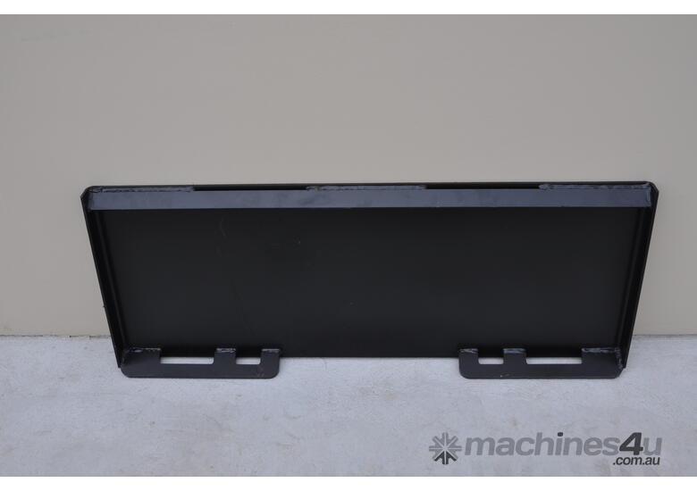 caption Versatach Universal Weld-on Unpainted Attachment Hitch Plate